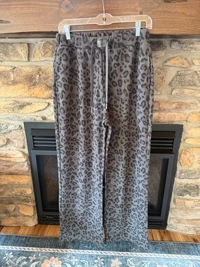 Comft Gray Leopard Print Drawstring Lounge Pants